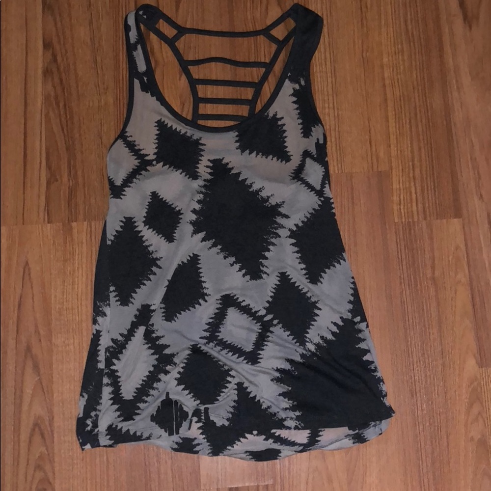 Billabong tank size M